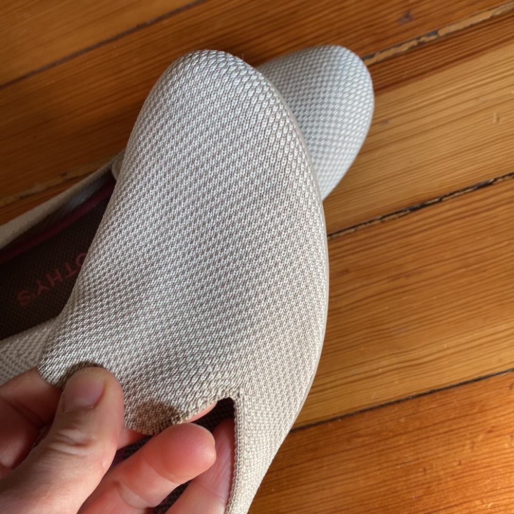 Rothy's Loafers | Tan & Cream Texture | Rounded Toe Flats | Size 8 - Picture 4 of 11